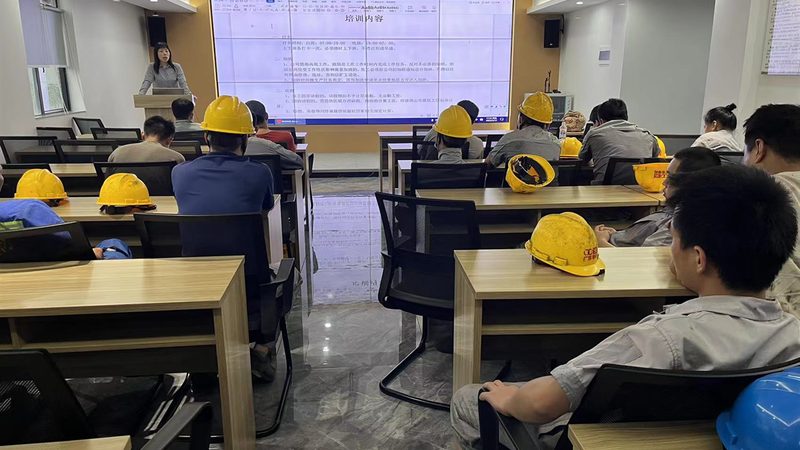 二建培训面授班：深入了解其优缺点
