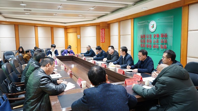 焊工行业：揭秘就业前景与职业发展
